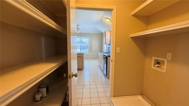 13966 Lanyard Dr, Corpus Christi, TX 78418