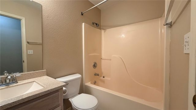 13966 Lanyard Dr, Corpus Christi, TX 78418