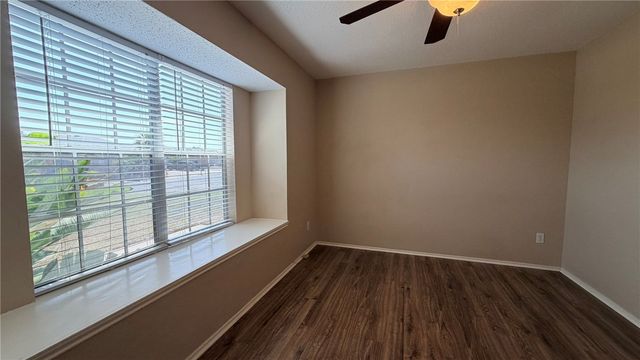 13966 Lanyard Dr, Corpus Christi, TX 78418