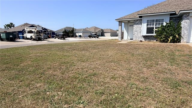 13966 Lanyard Dr, Corpus Christi, TX 78418