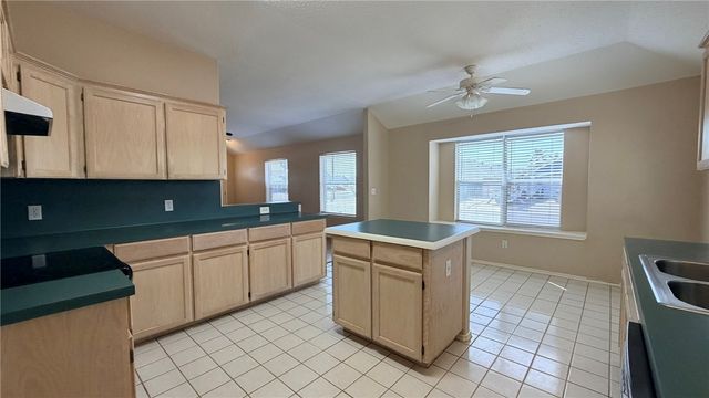 13966 Lanyard Dr, Corpus Christi, TX 78418