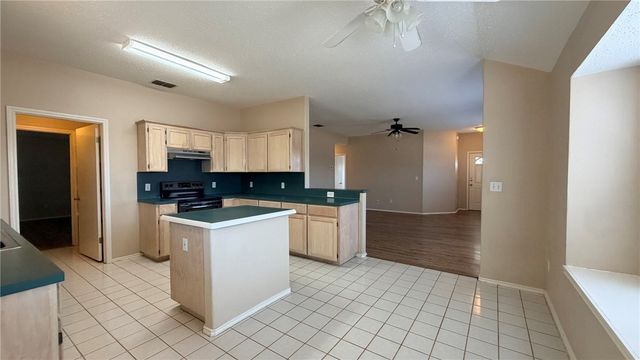 13966 Lanyard Dr, Corpus Christi, TX 78418