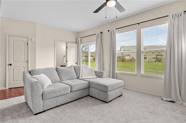 201 N LAUREL Street, Gardner, KS 66030