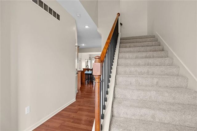 201 N LAUREL Street, Gardner, KS 66030