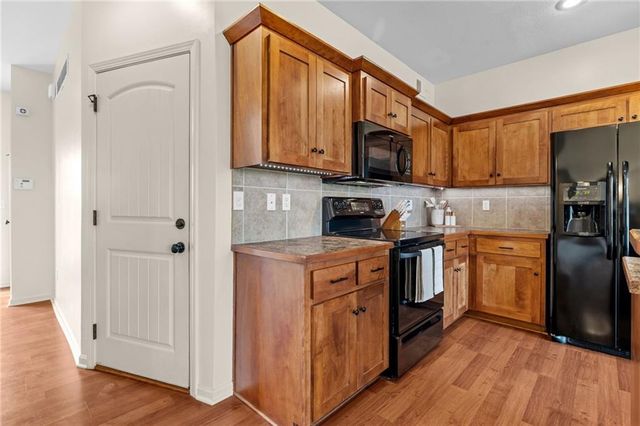 201 N LAUREL Street, Gardner, KS 66030