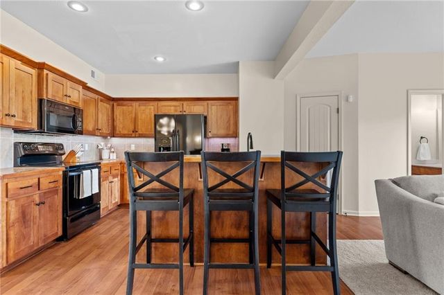 201 N LAUREL Street, Gardner, KS 66030