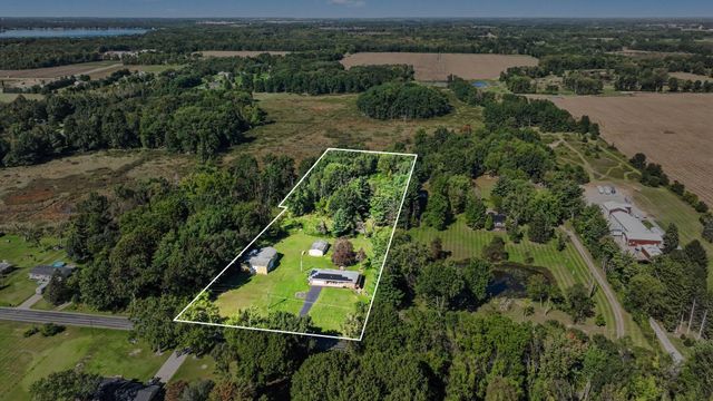 5593 E TU Avenue, Brady Twp, MI 49097