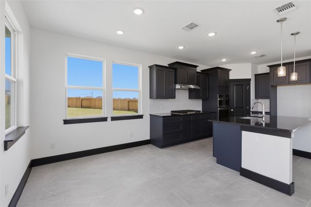 19136 Kleingrass LN, Pflugerville, TX 78660