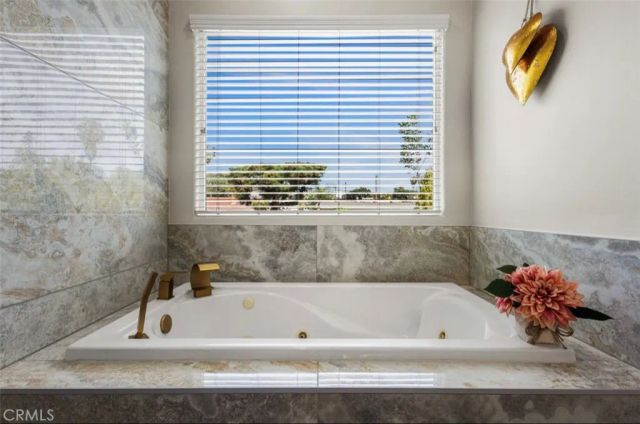 106 E 36th, Long Beach, CA 90807