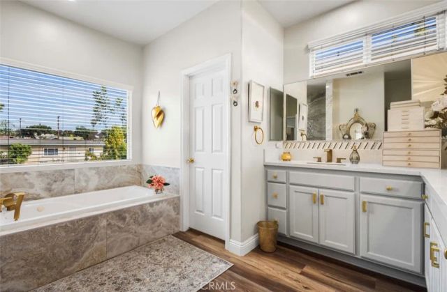 106 E 36th, Long Beach, CA 90807