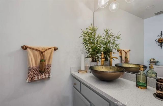 106 E 36th, Long Beach, CA 90807