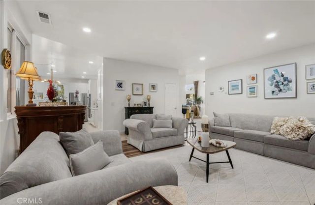 106 E 36th, Long Beach, CA 90807