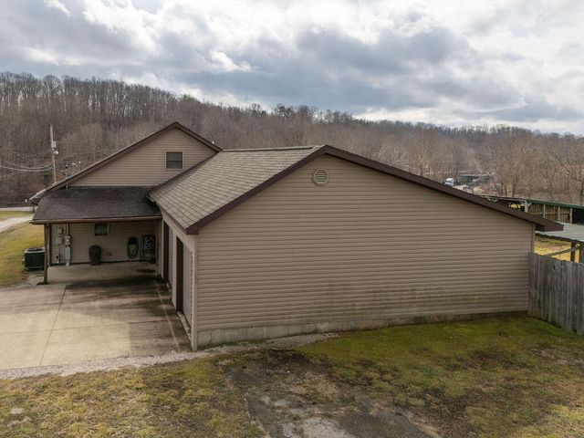 41 Blue Hall Road, Olive Hill, KY 41164
