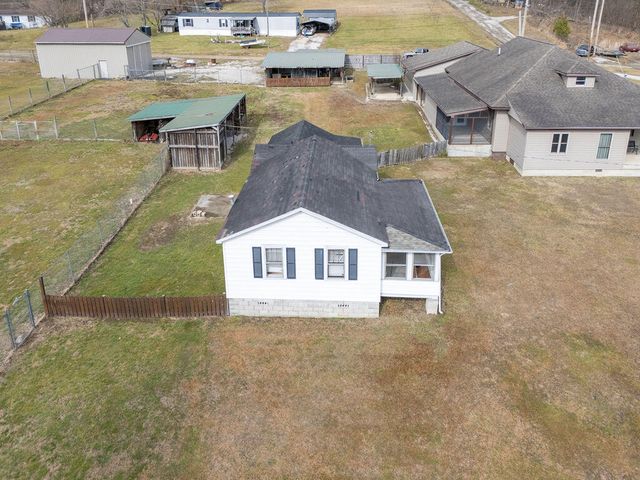 41 Blue Hall Road, Olive Hill, KY 41164