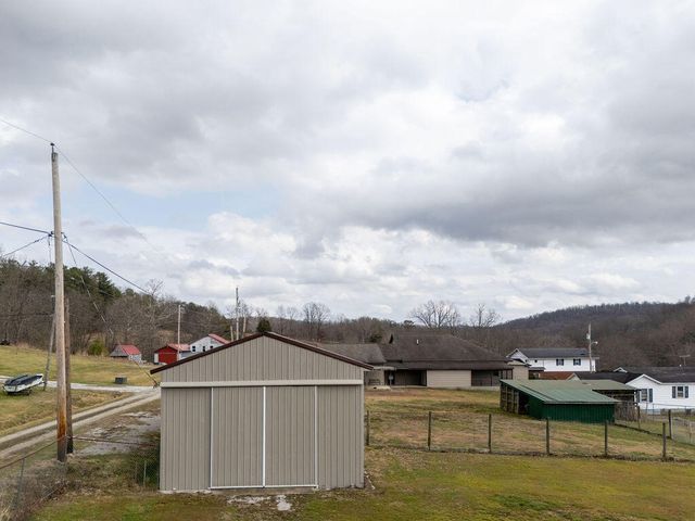 41 Blue Hall Road, Olive Hill, KY 41164