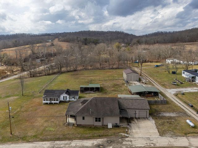 41 Blue Hall Road, Olive Hill, KY 41164