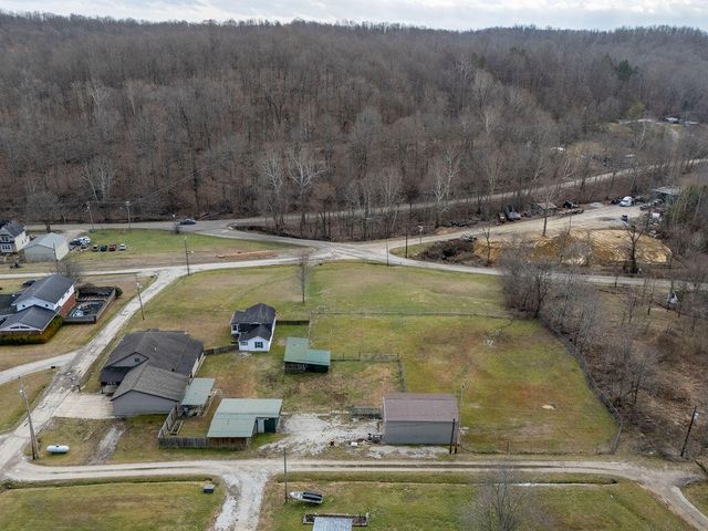 41 Blue Hall Road, Olive Hill, KY 41164