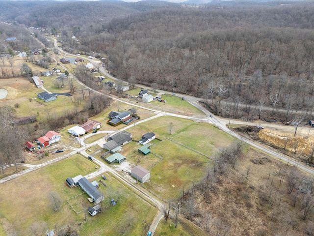 41 Blue Hall Road, Olive Hill, KY 41164