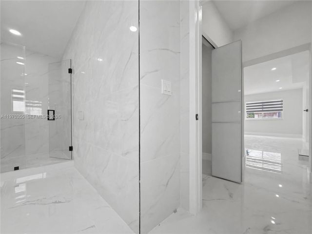 1530 SW 24th Ave, Miami, FL 33145