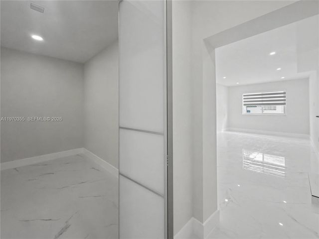 1530 SW 24th Ave, Miami, FL 33145