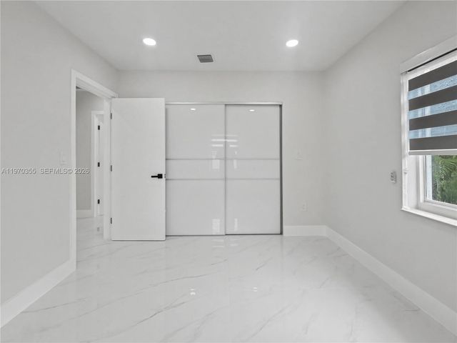 1530 SW 24th Ave, Miami, FL 33145