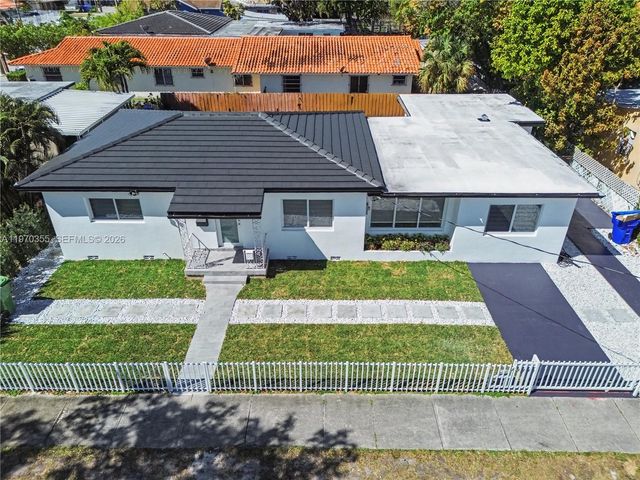 1530 SW 24th Ave, Miami, FL 33145