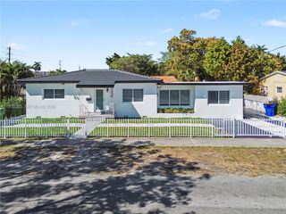 1530 SW 24th Ave, Miami, FL 33145