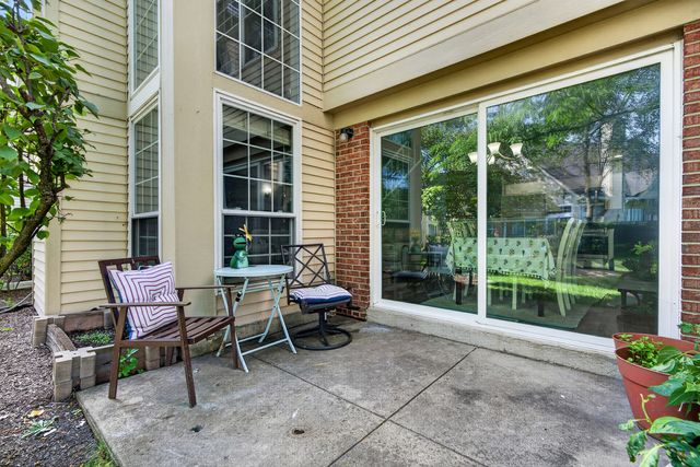 197 Rob Roy Court, Schaumburg, IL 60194