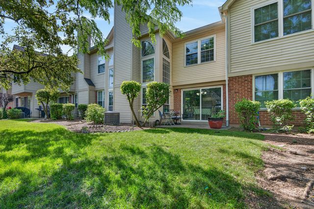 197 Rob Roy Court, Schaumburg, IL 60194