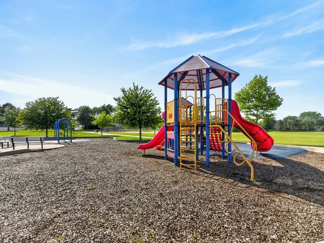 197 Rob Roy Court, Schaumburg, IL 60194