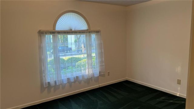 995 Old Spring Way, Sugar Hill, GA 30518