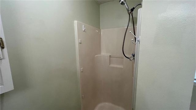 995 Old Spring Way, Sugar Hill, GA 30518