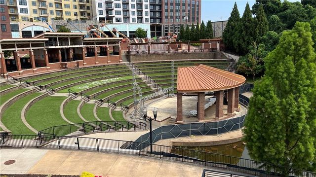 995 Old Spring Way, Sugar Hill, GA 30518