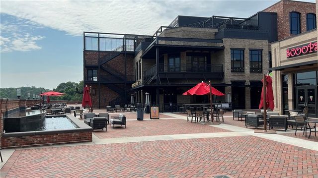 995 Old Spring Way, Sugar Hill, GA 30518