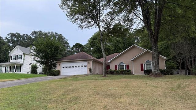 995 Old Spring Way, Sugar Hill, GA 30518