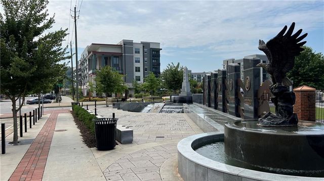 995 Old Spring Way, Sugar Hill, GA 30518