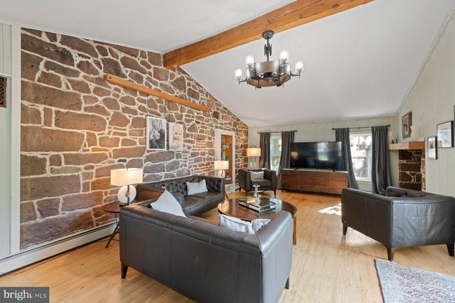 741 WYNDAMERE RD, Lewisberry, PA 17339