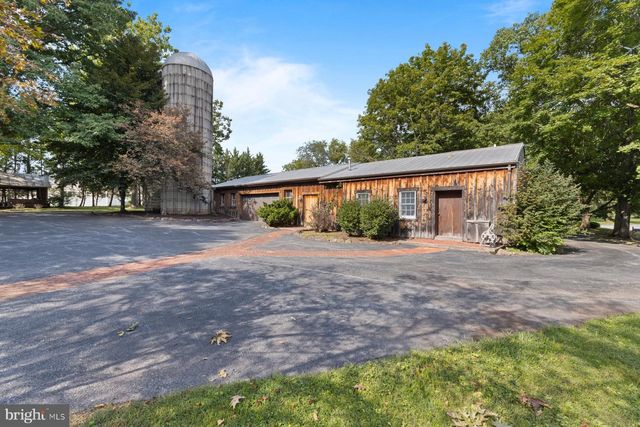 741 WYNDAMERE RD, Lewisberry, PA 17339