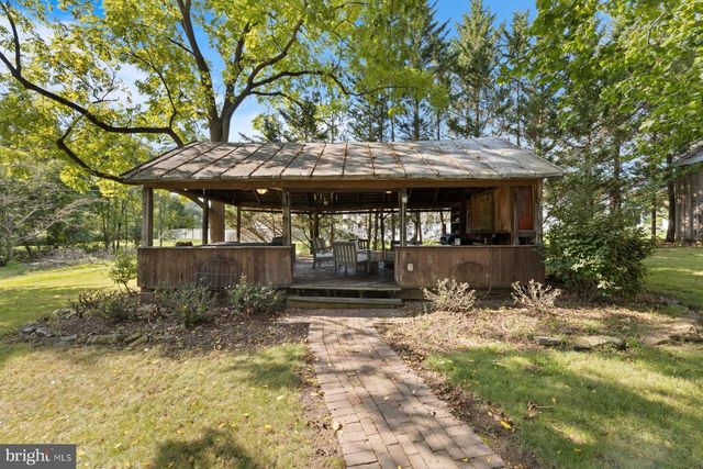 741 WYNDAMERE RD, Lewisberry, PA 17339
