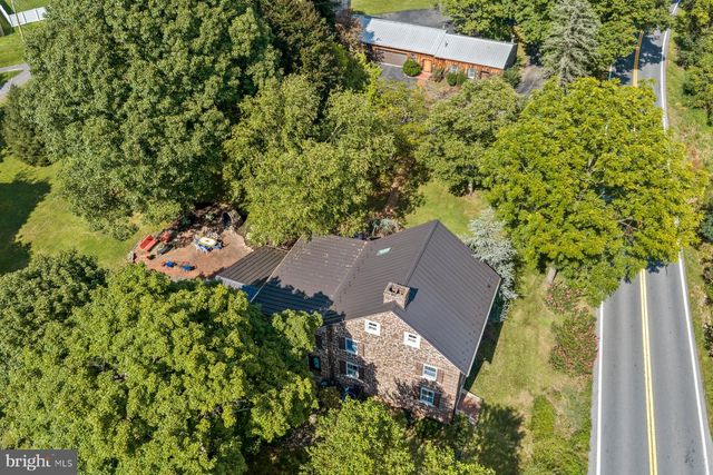 741 WYNDAMERE RD, Lewisberry, PA 17339