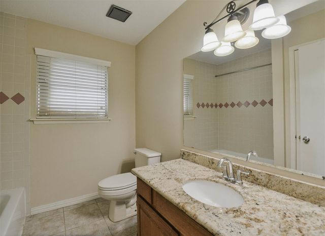 2915 Valley Rose Drive, Kingwood, TX 77339