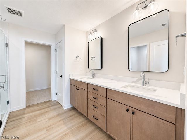 452 Bordeaux Boulevard, Broadview Heights, OH 44147