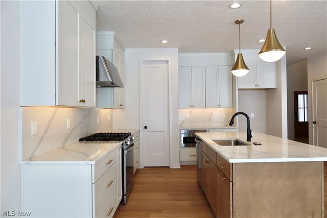 452 Bordeaux Boulevard, Broadview Heights, OH 44147