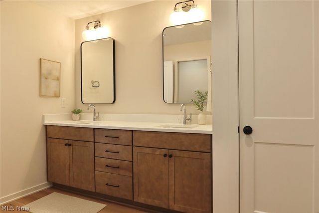 452 Bordeaux Boulevard, Broadview Heights, OH 44147