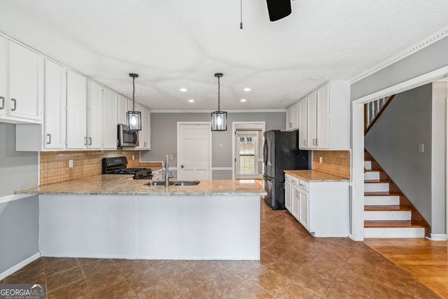 586 Clubland Circle SE, Conyers, GA 30094