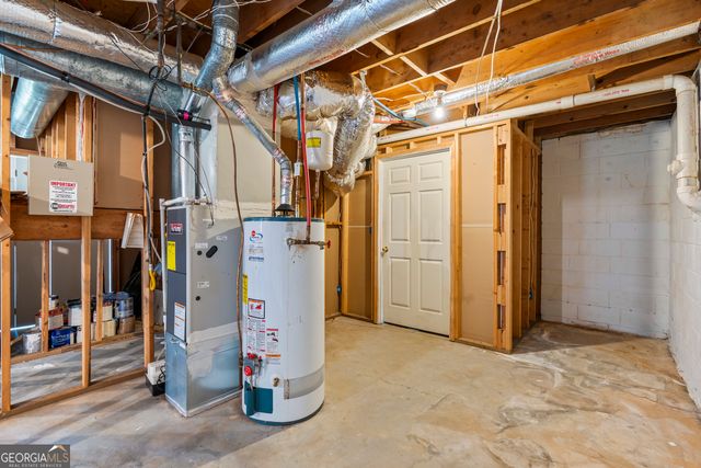 586 Clubland Circle SE, Conyers, GA 30094