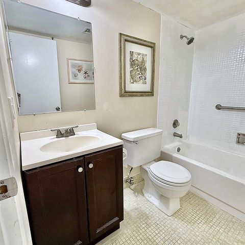 79 Lyndhurst D, Deerfield Beach, FL 33442
