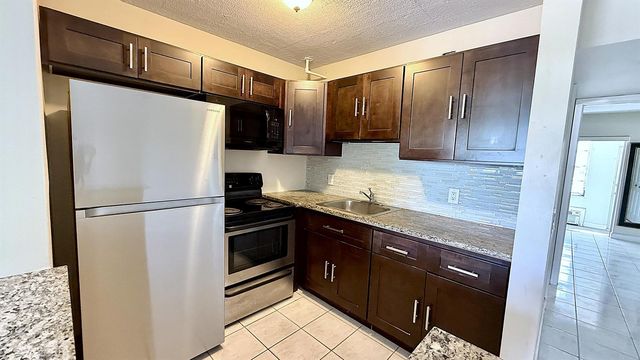 79 Lyndhurst D, Deerfield Beach, FL 33442
