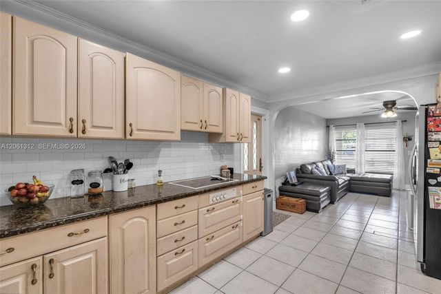 4873 SW 44th Ter, Dania Beach, FL 33314