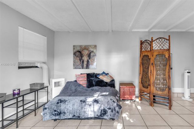 4873 SW 44th Ter, Dania Beach, FL 33314